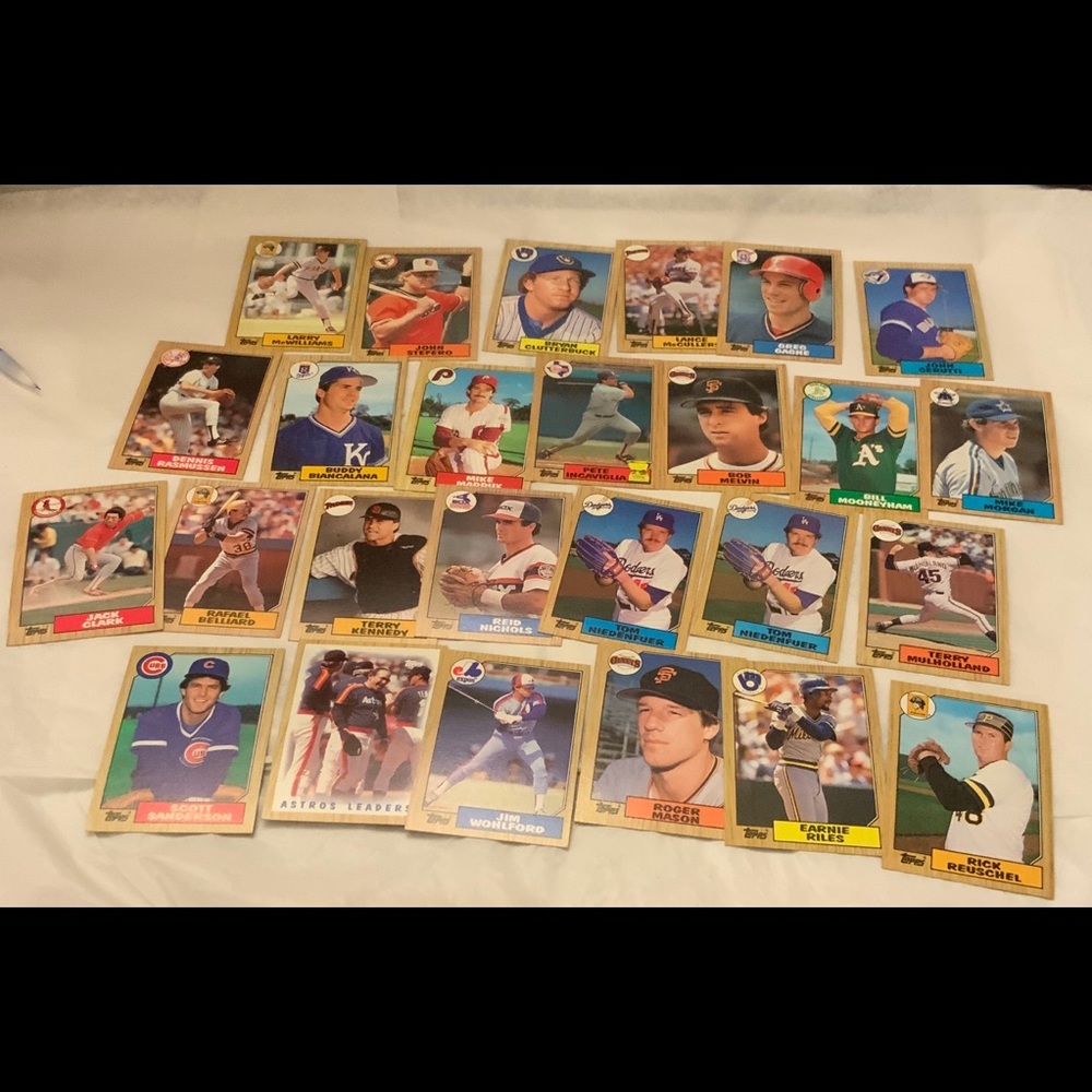 Bundle of Baseball Cards Lot 116
